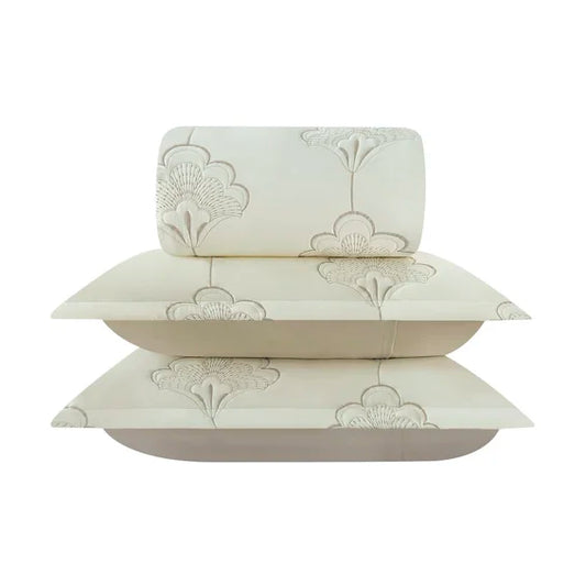 The Maelle Botanical Quilt Set